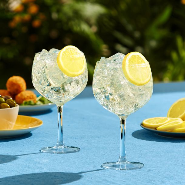 Vodka &amp; Bitter Lemon